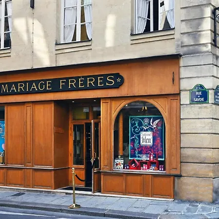 17m2 St Germain Des Pres Paříž