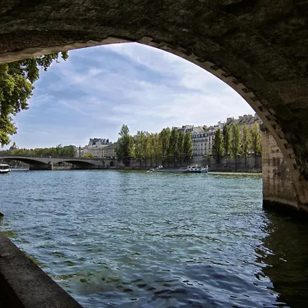 17m2 St Germain Des Pres