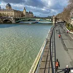 17m2 St Germain Des Pres باريس